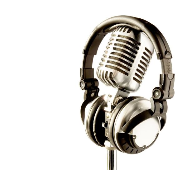 「AI音声ミーム」とは？読み上げ・声まねネタの使われ方のアイキャッチ画像